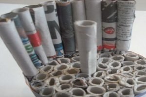 MEET-RO Chair made up of rolled newspaper_5