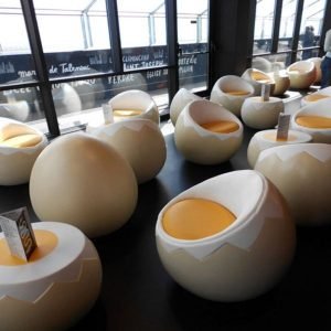 Egg Chairs at Le Nid bar