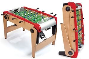 Foldable foosball table