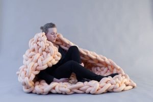 Body Container aesthetically inspired by female womb!