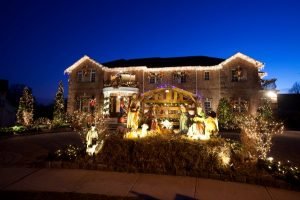 Exterior decoration with multiple lighting arrays