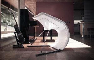 Suzak chair fuses deft flexibility with minimal essence