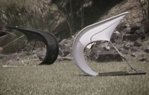 Suzak chair fuses deft flexibility with minimal essence