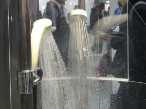 Water Saving Air-In Shower