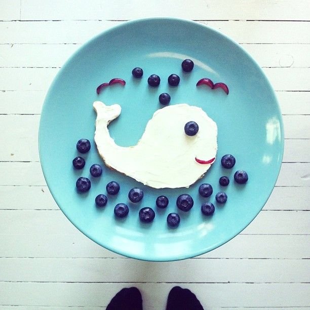 Ida Skivenes Plays With Her Breakfast to Create Imaginative Artworks Ida Skivenes Plays With Her Breakfast to Create Imaginative Artworks
