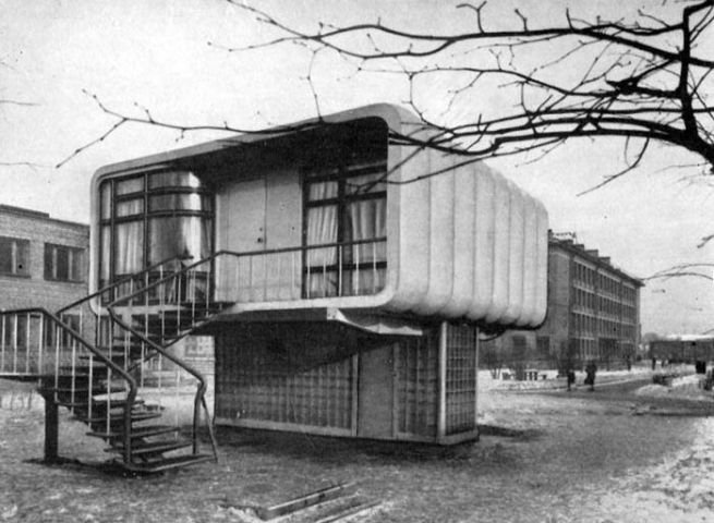 Soviet plastic house_1