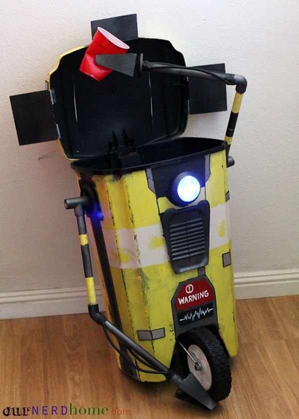 Borderlands Claptrap Trash Can_2