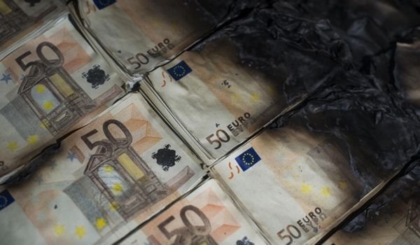 Table With Glass Cube That Contains Cash_4