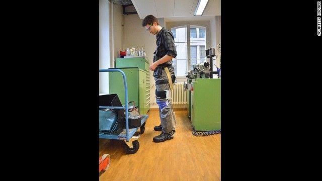 Chairless Chair by noonee_4