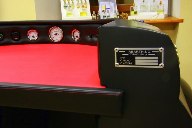 Fiat 500 Abarth Racing Desk_6