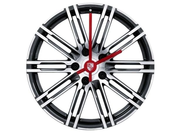 Wall clock crafted from 20-inch wheel rim of Porsche 911_3