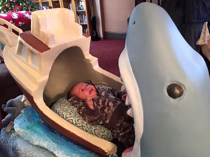 Jaws Baby bed by Joseph Reginella_2