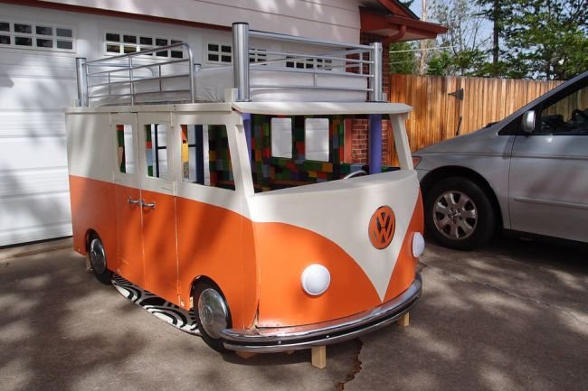 Volkswagen Bus Bed by Redditor 'inexplorata'_1
